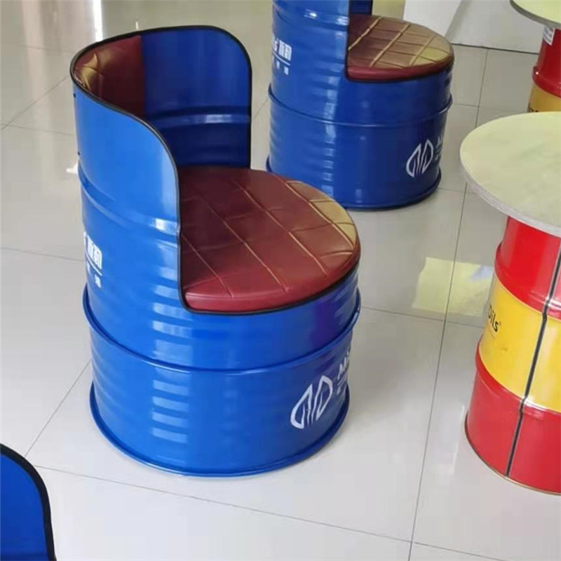 廢油漆桶、廢油桶處置就找杰盛環(huán)保(圖1) 廢油漆桶、廢油桶處置就找杰盛環(huán)保(圖1)